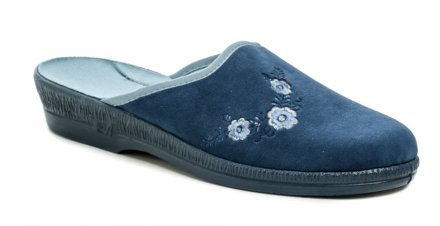 Celoroční domácí přezůvková nazouvací obuv s plnou špicí a volnou patou, vyrobená z textilního materiálu.